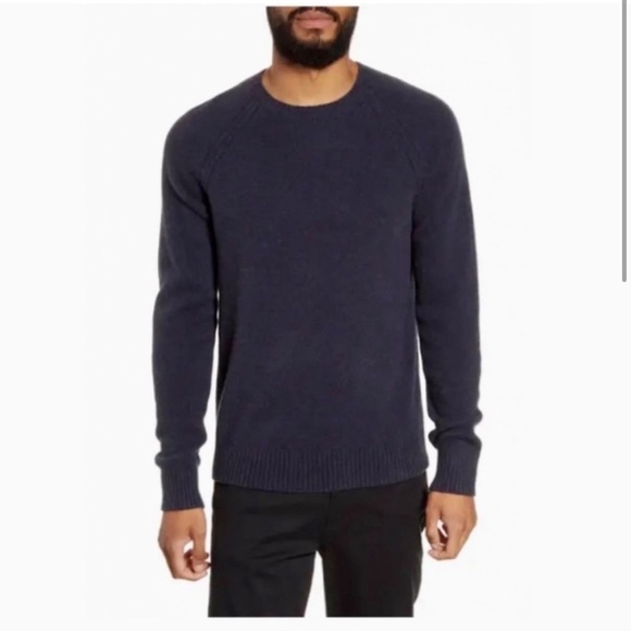 Vince Men's Crew Neck Sweater.